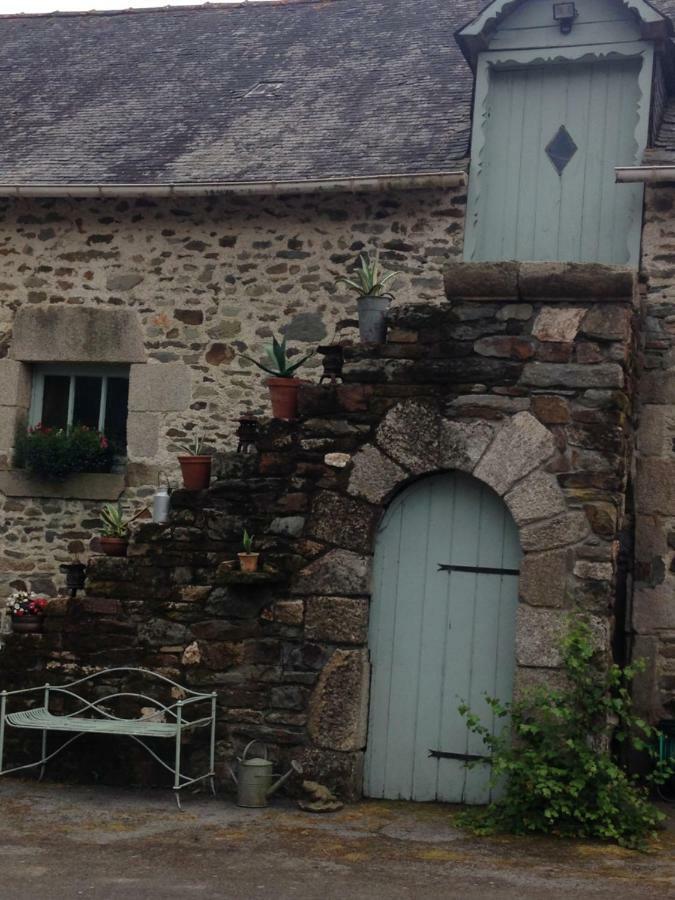Le Petit Chateau, Matisse Noyal-Pontivy Exteriör bild